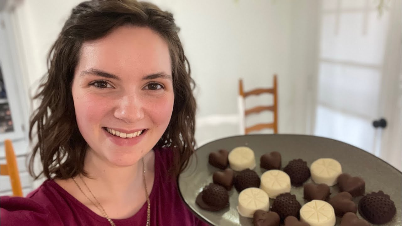 Let’s make a chocolate truffle box! ￼