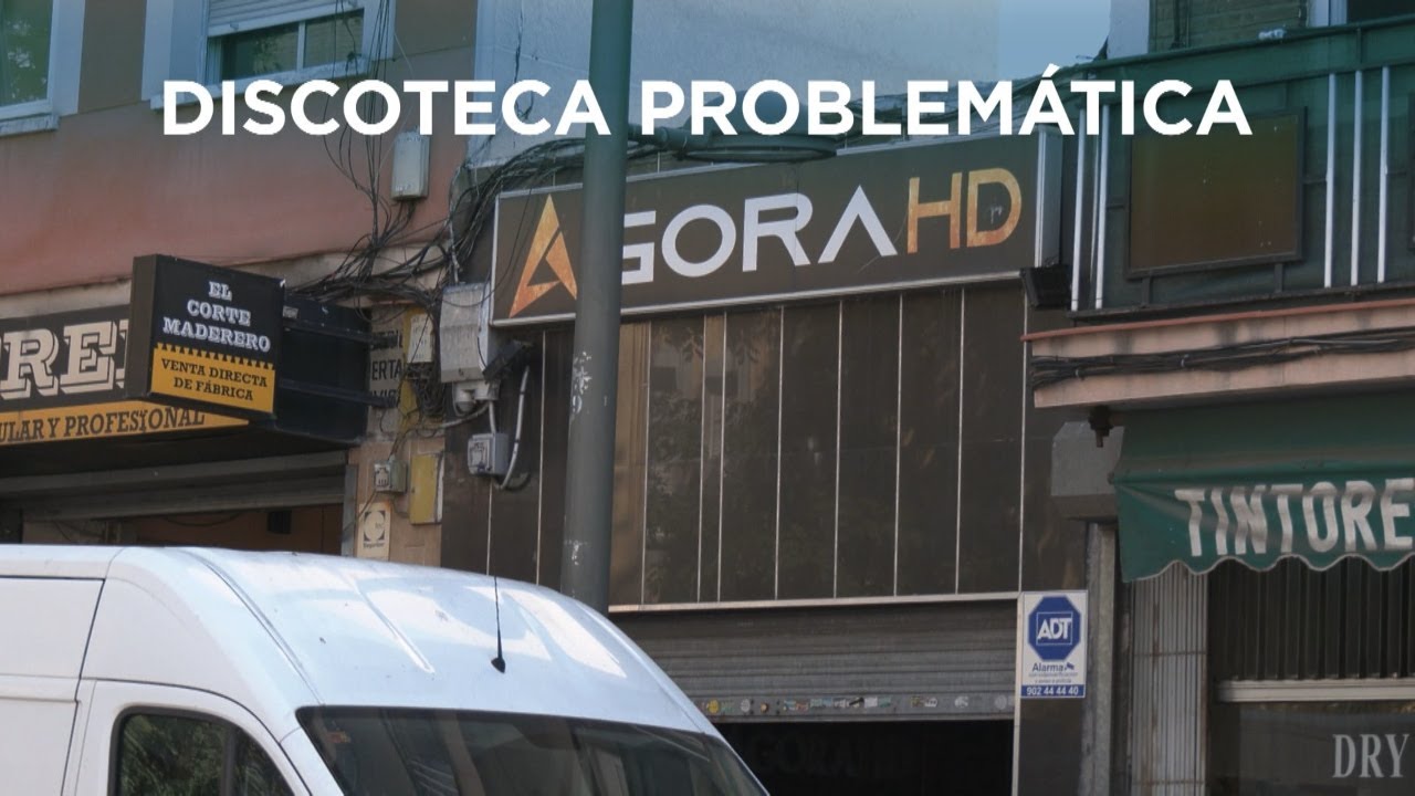 Peleas, ruidos y armas a las puertas de una discoteca en Puente de Vallecas