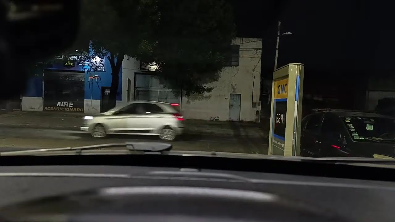 Calles nocturnas de Buenos Aires