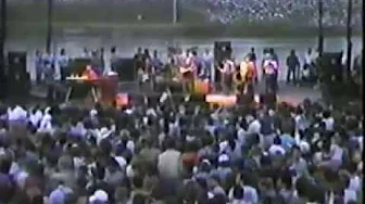 Delbert McClinton --- Shaky Ground (Live 1986) Delbert McClinton --- Shaky Ground (Live 1986)