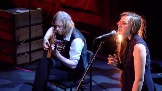 Josienne Clarke & Ben Walker - The Banks of The Sweet Primroses chords