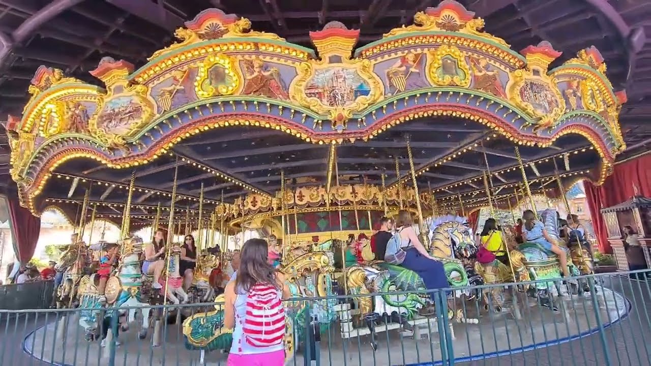 The Lancelot Carousel (Le Carrousel de Lancelot) - Disneyland Paris