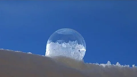 Closeup: Freezing soap bubbles