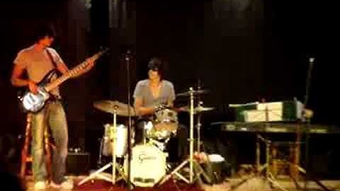 Ayo down on my knees Les garçons plagistes