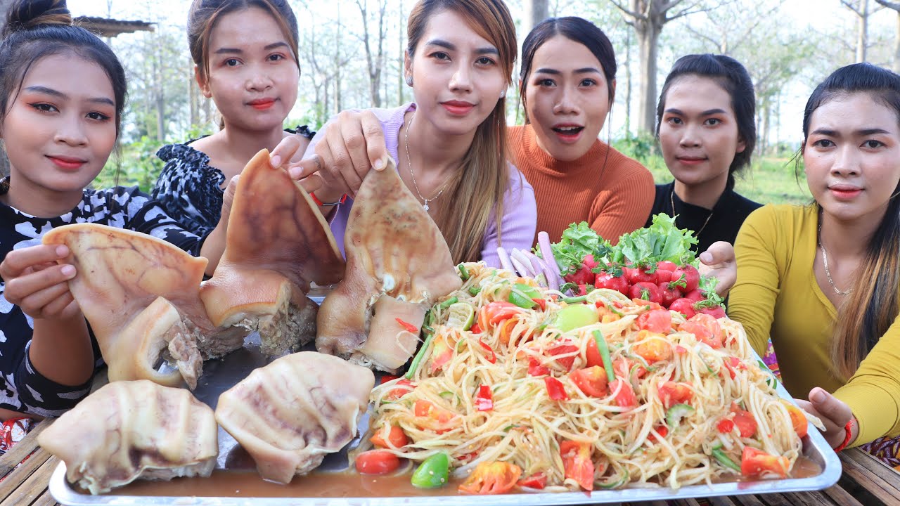 How to cook ear pork boiled with papaya salad recipe - Papaya salad with pork recipe