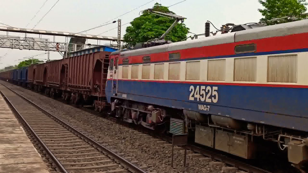 24525 JHANSI WAG-7 (TIGER FACE) with Coal Loaded Freight going towards KHARAGPUR Jn