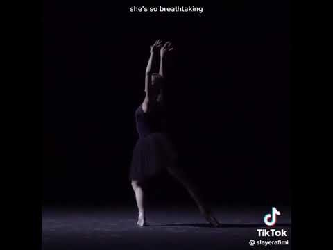 Our Ballerina Queen Kpop Lesserafim Hybelabels Kazuha