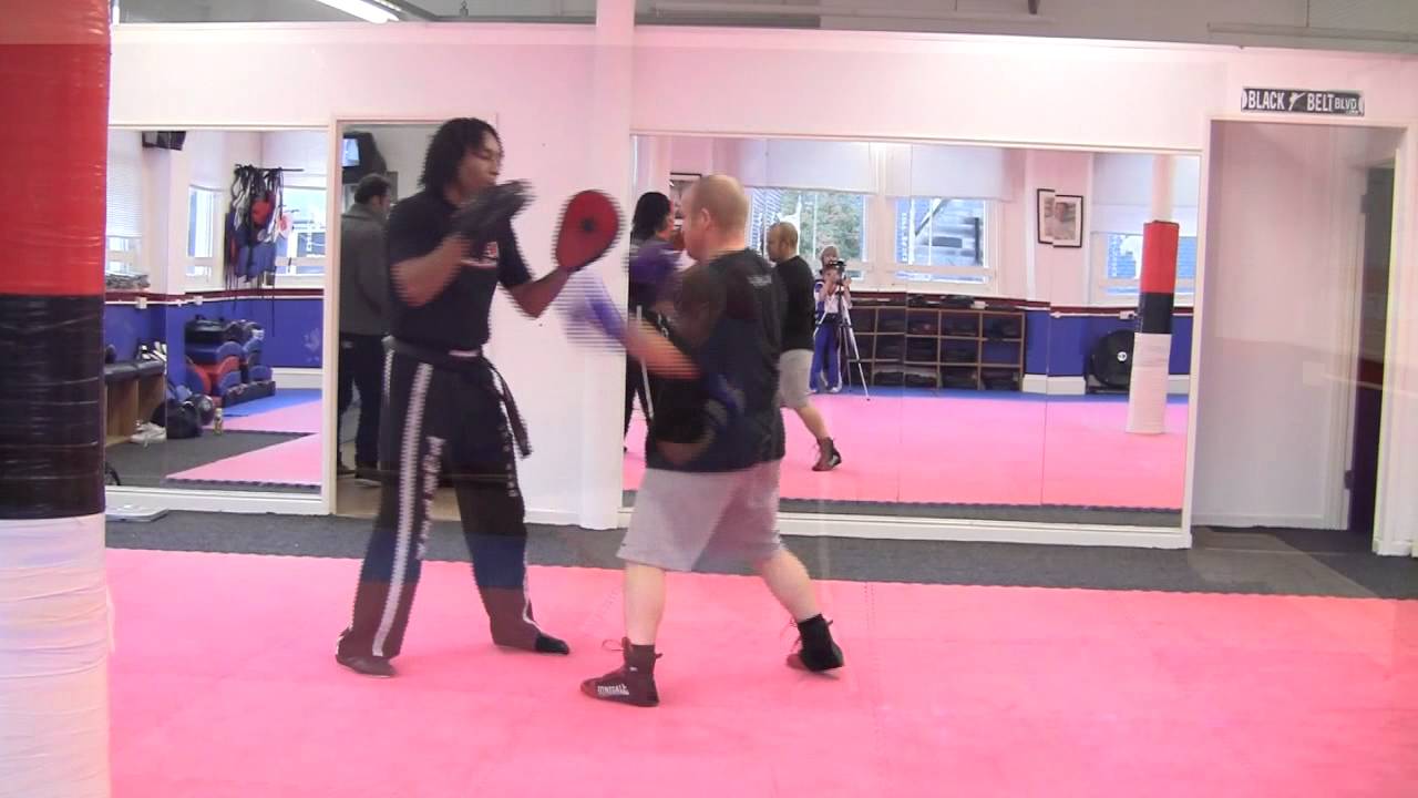 Focus mitt drills Boxing & Kickboxing by Owen King YouTube
