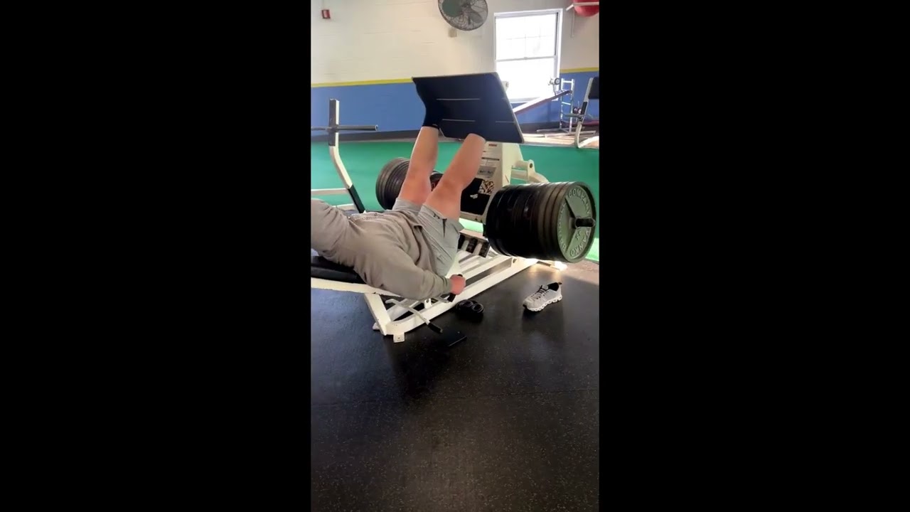 Charlie Lewis #78 O-Line - 1050lb Leg Press, December 2025