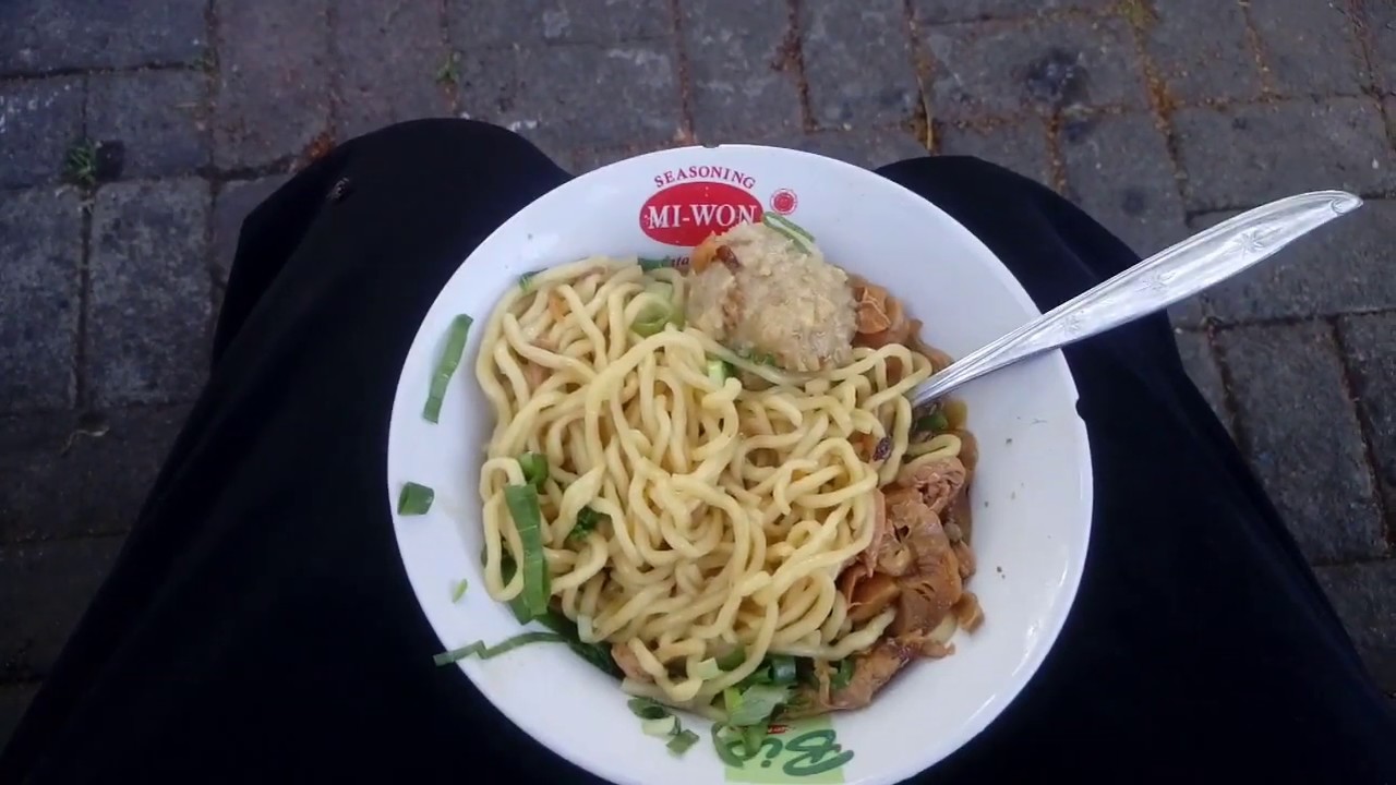 Mie Ayam Cipaganti Bakso