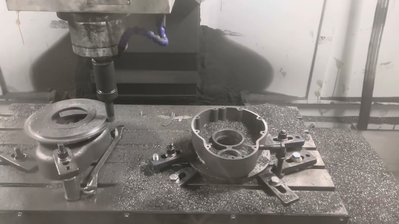 Screw conveyor reducer housing processing 