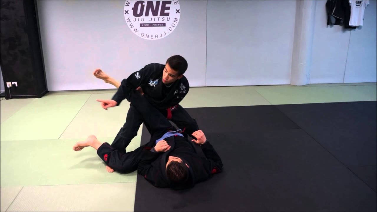 Enchainement passage de garde / clé de bras par Vincent Nguyen