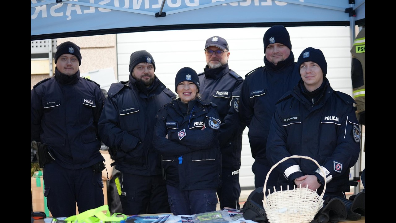 Edukacja i bezpieczeństwo na stoku – zimowy piknik w Świeradowie-Zdroju przyciągnął tłumy