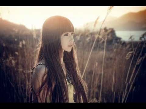 杨蔓~~~听着情歌流眼泪