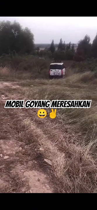 Mobil Goyang Meresahkan 😀✌️ #mobilgoyangmeresahkan #funny #comedy #suharto1229 #shorts #fyp #goyang.