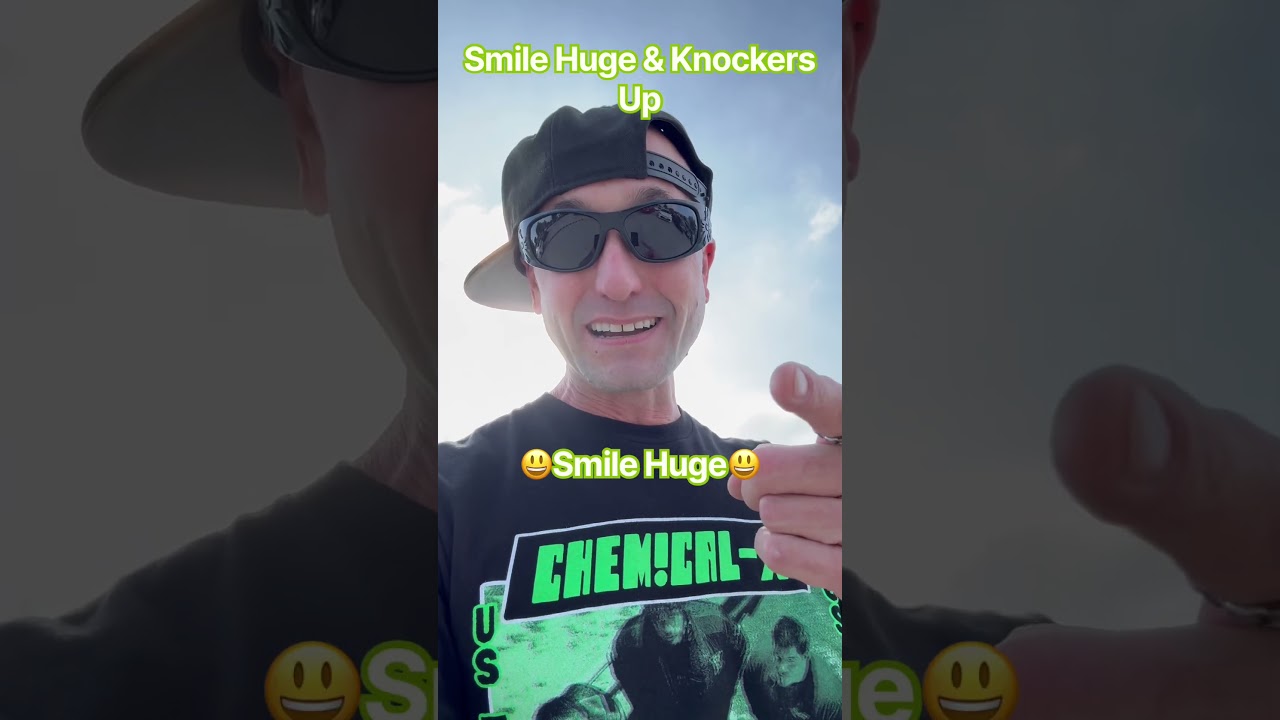 Smile322 #savagelyshane #smilehuge #knockersup #smile #world