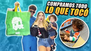 COMPRAMOS TODO LO QUE LIAM TOCA EN LA JUGUETERÍA 😱