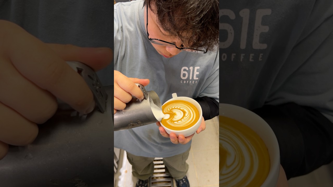 Wing Tulip Latte Art