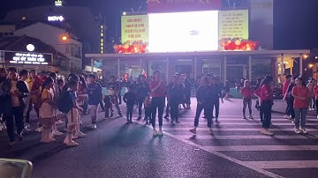 Lớp 6A6 Trường PHAN CHU TRINH DALAT toả sáng tại phố đi bộ 15/11/2020. Đi học thêm remix