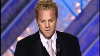 Kiefer Sutherland Wins Best Actor TV Series Drama  Golden Globes 2002