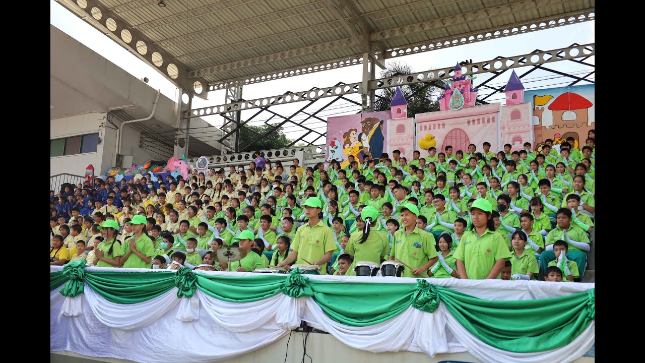 การแสดงกองเชียร์ กิจกรรมการแข่งขันกีฬากลุ่มโรงเรียนในสังกัดเทศบาลนครเชียงราย