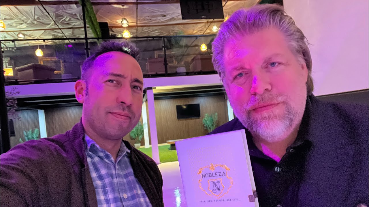 Серия «Сигарный салон»: Фото выше в The Vault — сигары Nobleza.