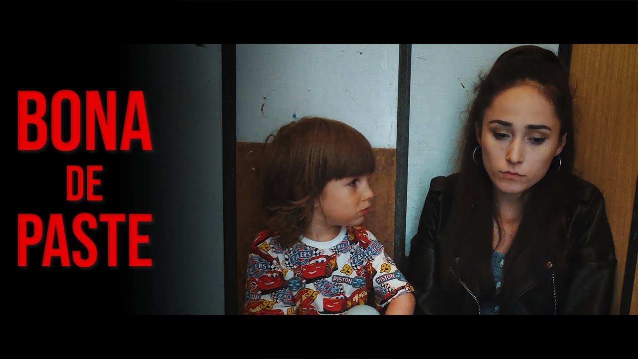 BONA DE PASTE | Blocati in lift!