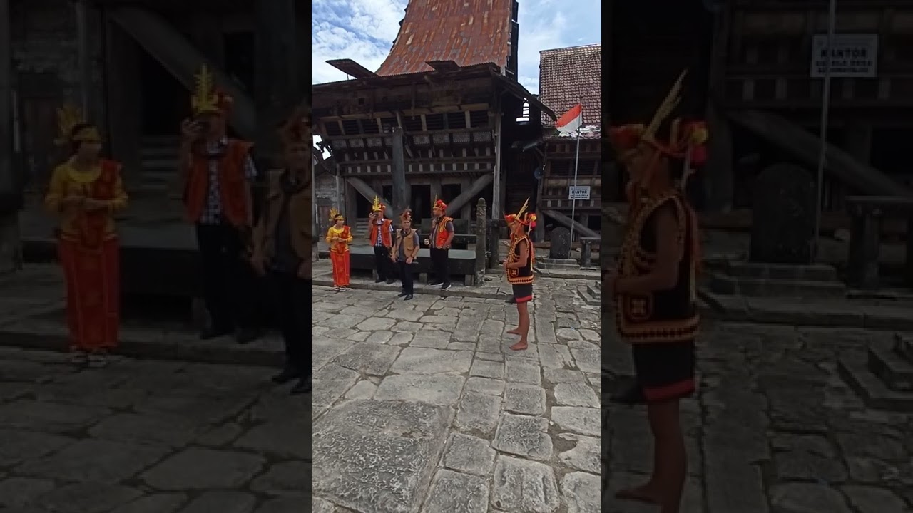 Lompat Batu Desa Bawomataluo Nias Selatan