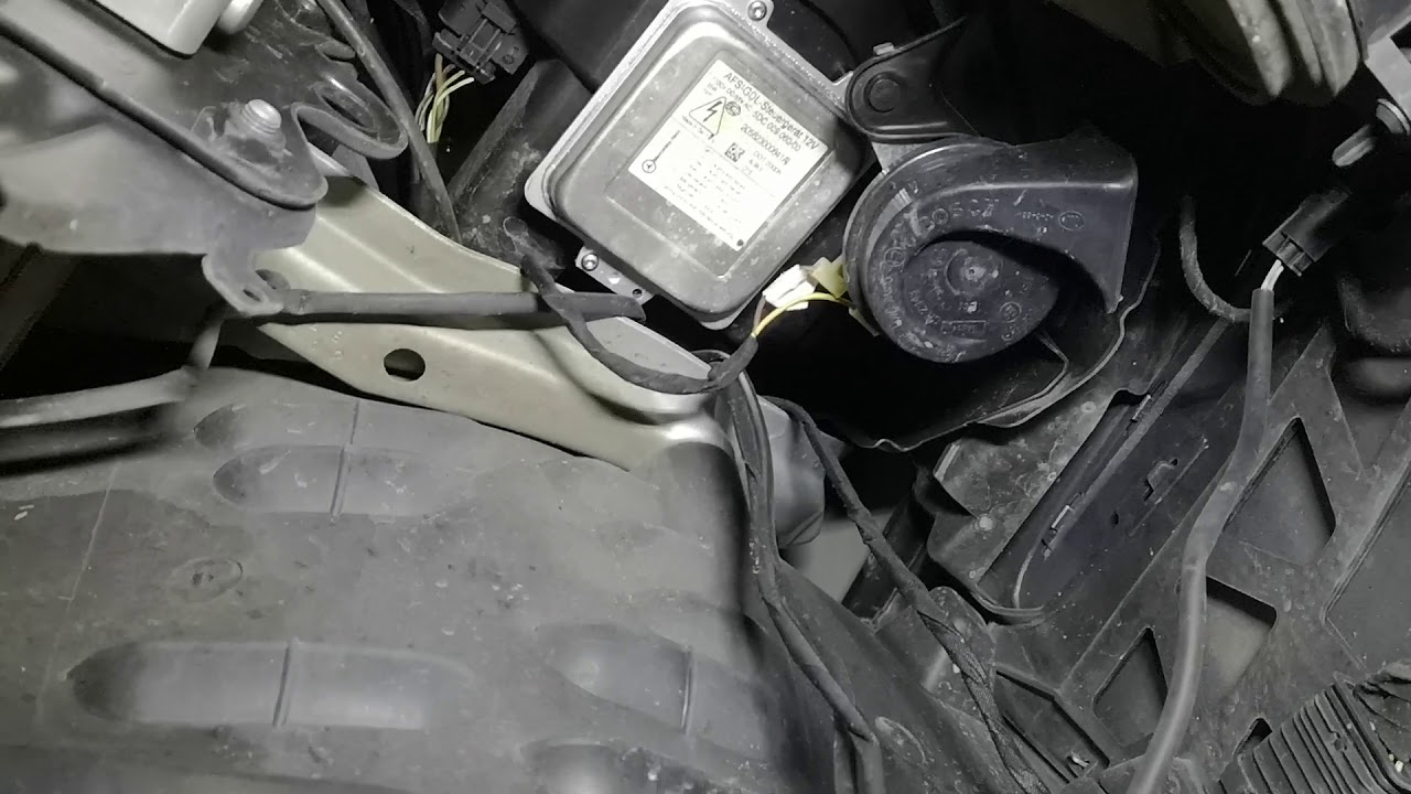 Replacement for 5DC 009 060 Xenon HID Ballast Headlight Control Unit Module for Mercedes-Benz E-Class ML-Class GL-Class Replacement for 5DC 009 060 Xenon HID Ballast Headlight Control Unit Module for Mercedes-Benz E-Class ML-Class GL-Class