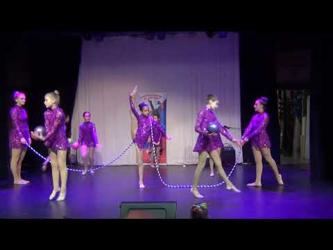 Triangle rhythmic gymnastics