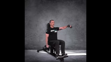 Elevação lateral de ombro em isometria sentado