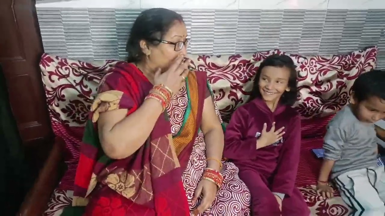 नए जमाने की बहू के गुण 😆👌 full enjoy  कॉमेडी वीडियो 😂 लास्ट में कुछ ऐसा हुआ  आपकी हंसी नहीं रुकेगी 😁