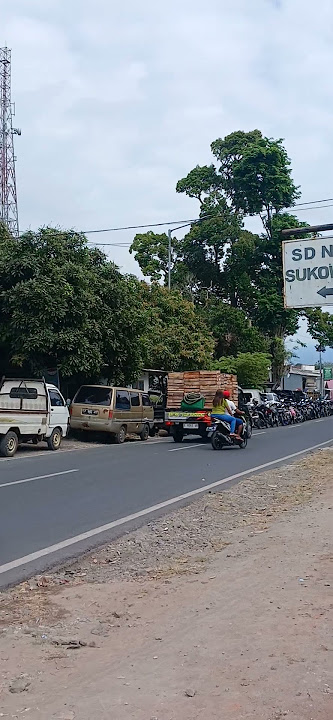 Jamber area now. Continuous queues at the gas station