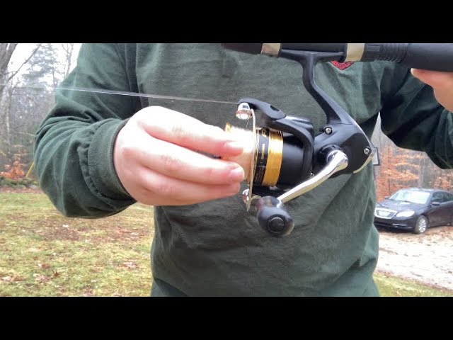 Giving the Finger 🖕to a Spinning Reel (How to Cast.)👆 