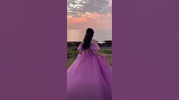 تصميمي حياتي حلوه معاه 
