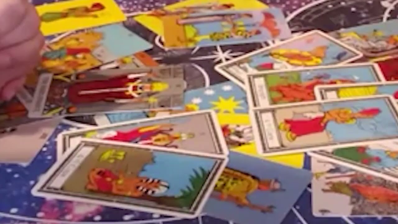 РАК. Бывший возлюбленный постоянно прерывает это гадание. Он знает, что вы движетесь к НОВОМУ.