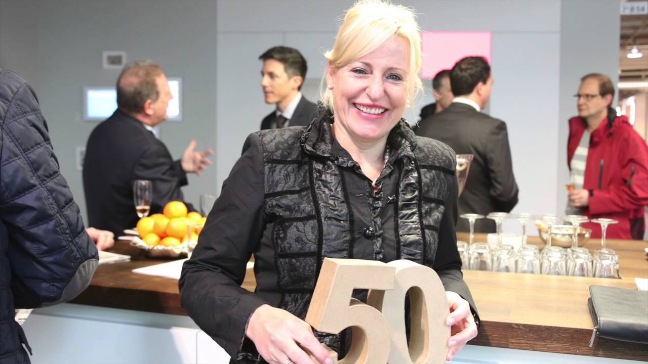 Swissbau 2016 trendwelt küche youtube Einbauküche in l form von quelle