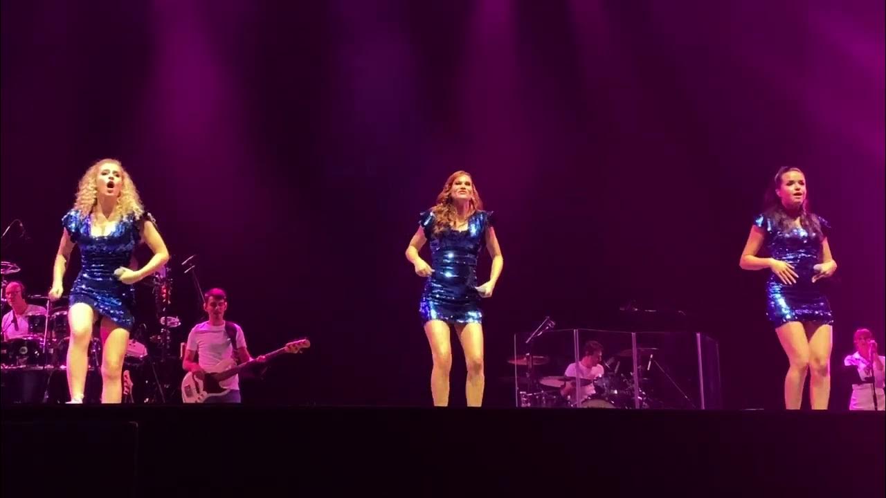 K3 Live in Middelkerke, MEDLEY 4 Popgroep, De 3 Biggetjes, Toveren YouTube