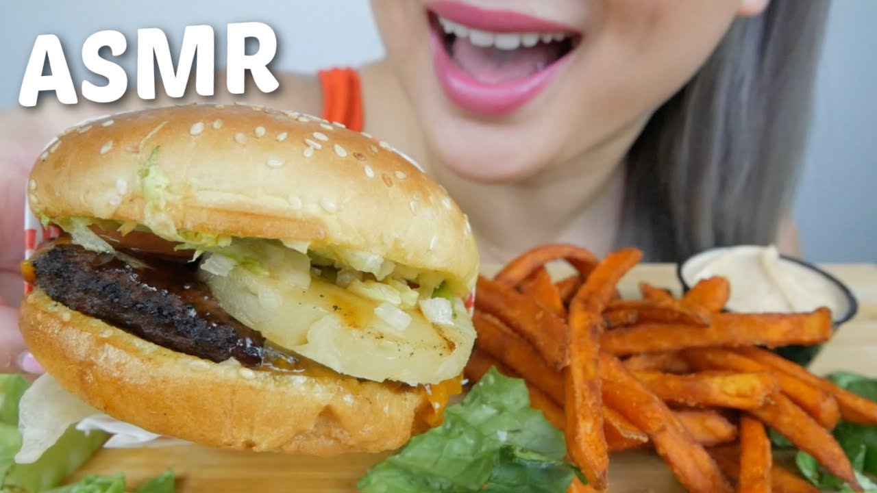 Red Robin Gourmet Burgers *Banzai Burger with Yam Fries Relaxing Eating Sounds | N.E Let's Eat