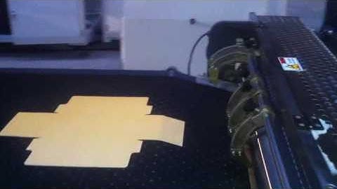 Automatic feeder paper gluing machine with positioning system