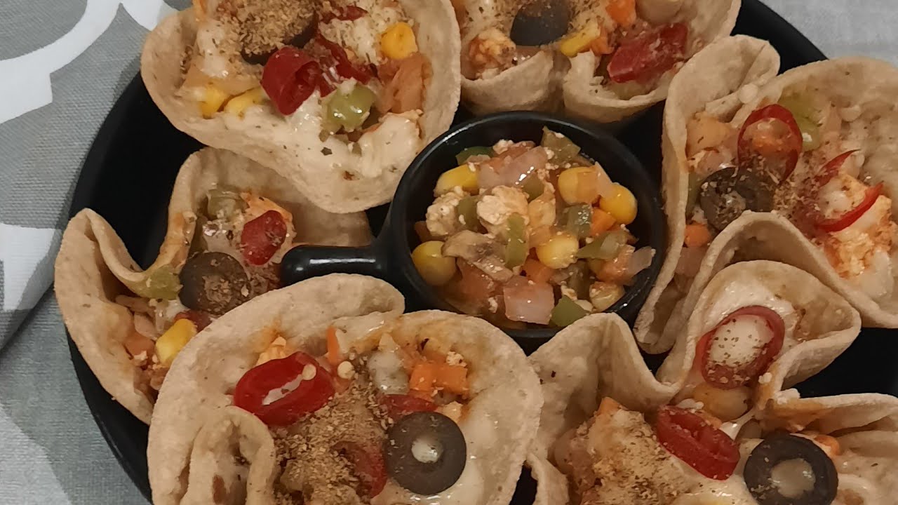 Chapati pizza cups . 