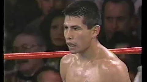 Marco Antonio Barrera Vs Kennedy McKinney (Boxing)...
