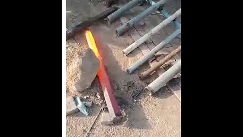 How do we use vertical steel billet mold cast billet ? Does vertical molds need cooling ?how to pour