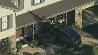 SUV crashes into Rolling Meadows home