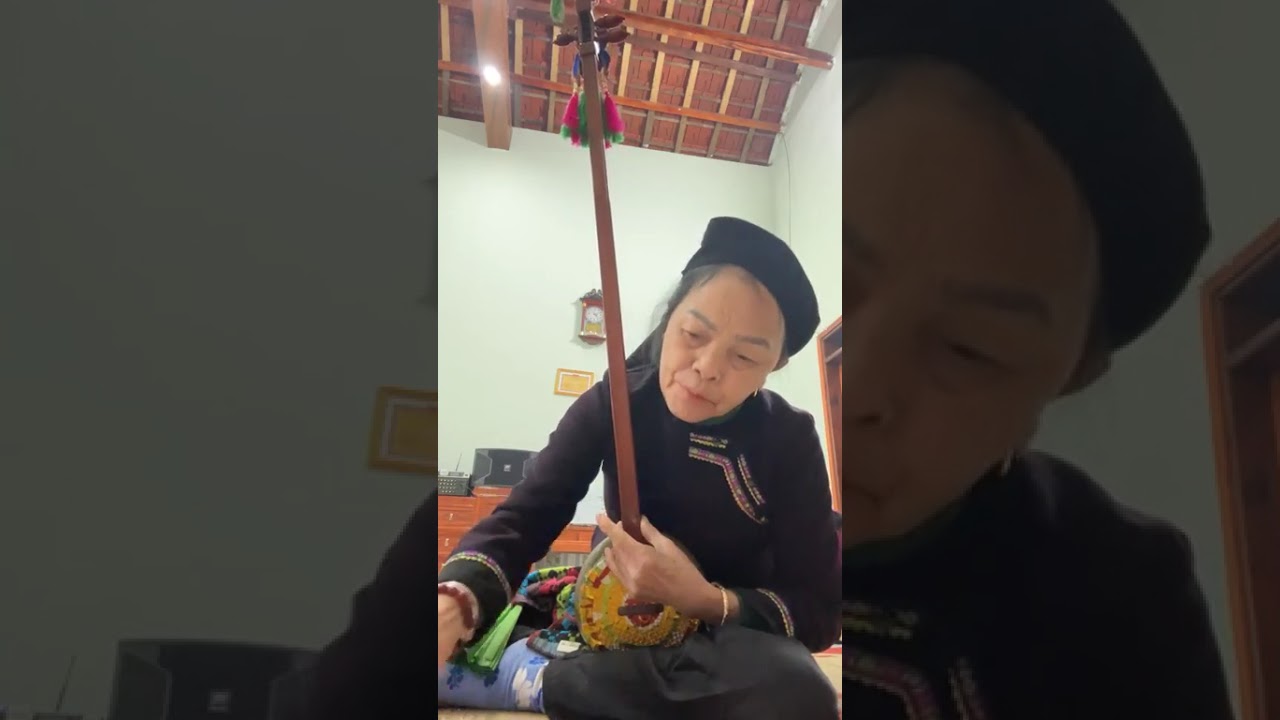 Then Trần Giang làm lễ hát then 