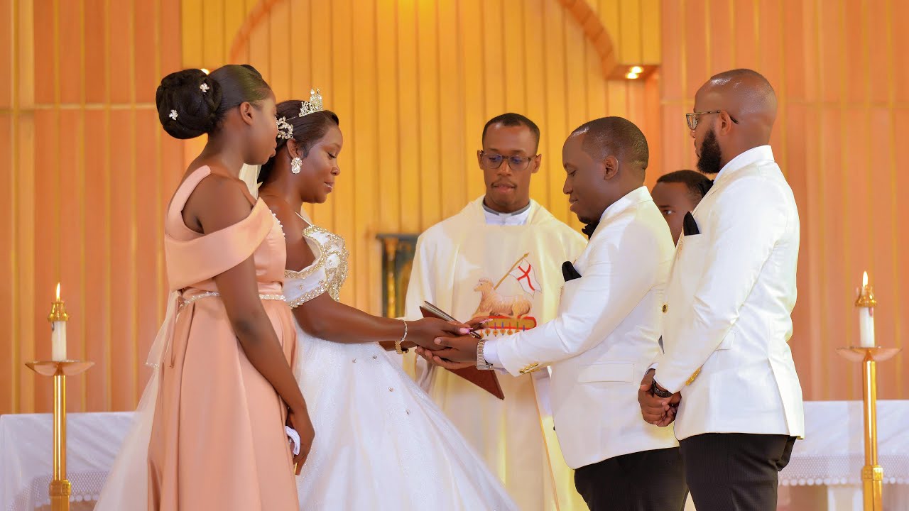 Арнольд женится на Ирен.