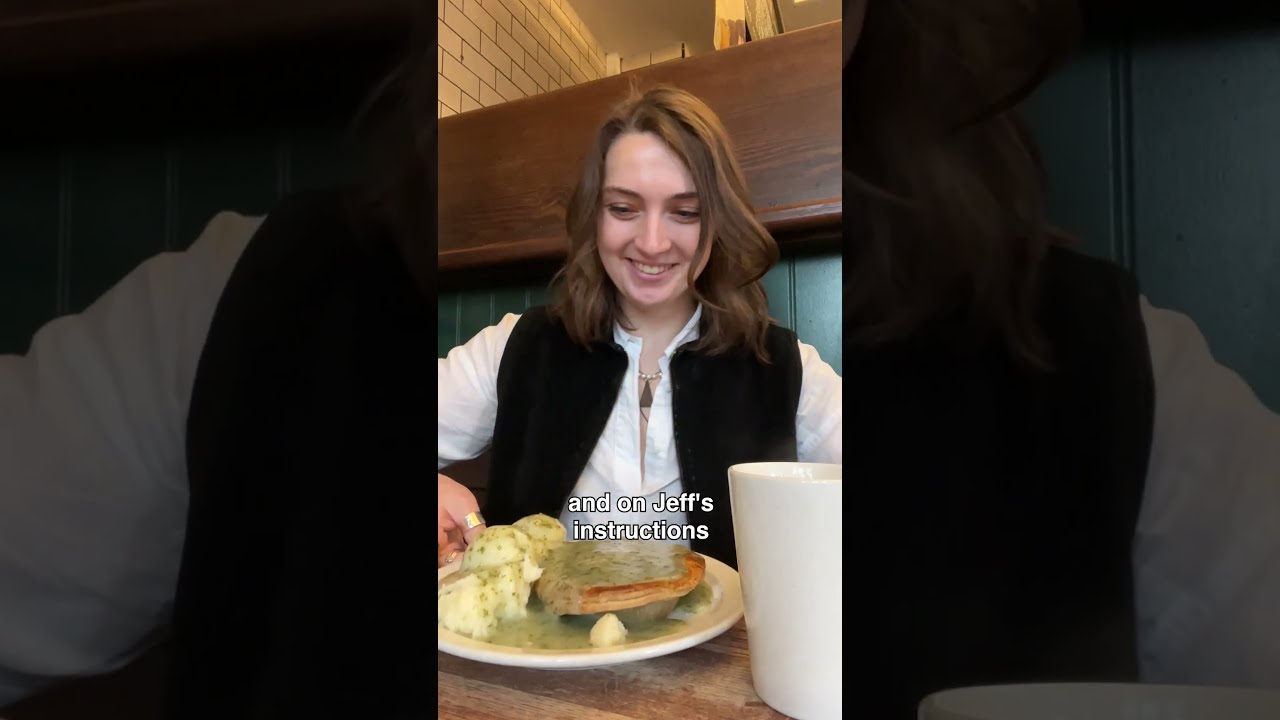 This 134 Year Old Pie Mash Shop Is The Best In London