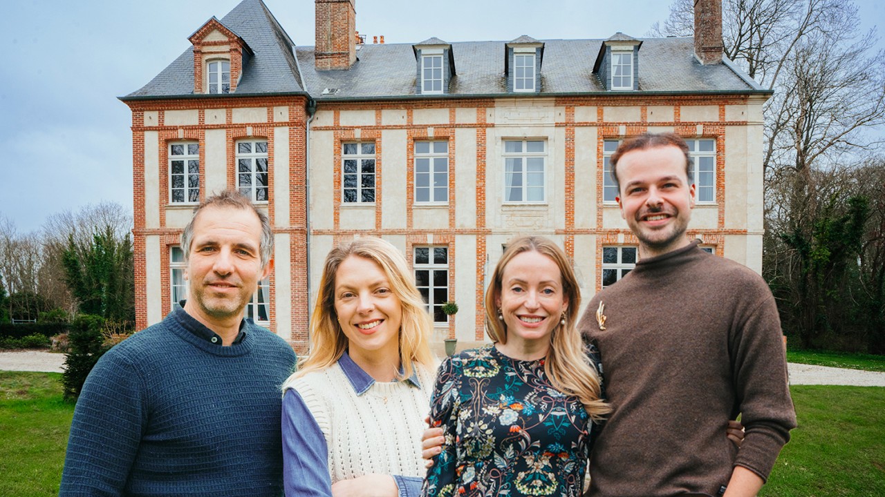 vip-guests-at-the-chateau-the-amazing-couple-behind-youtube-s-chateau