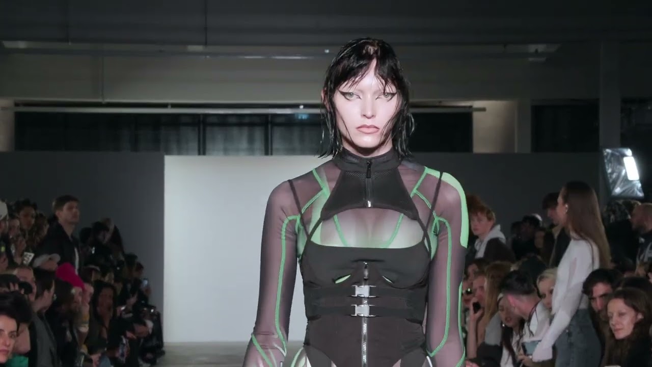 RUNWAY - AW23 - CRUISING UTOPIA