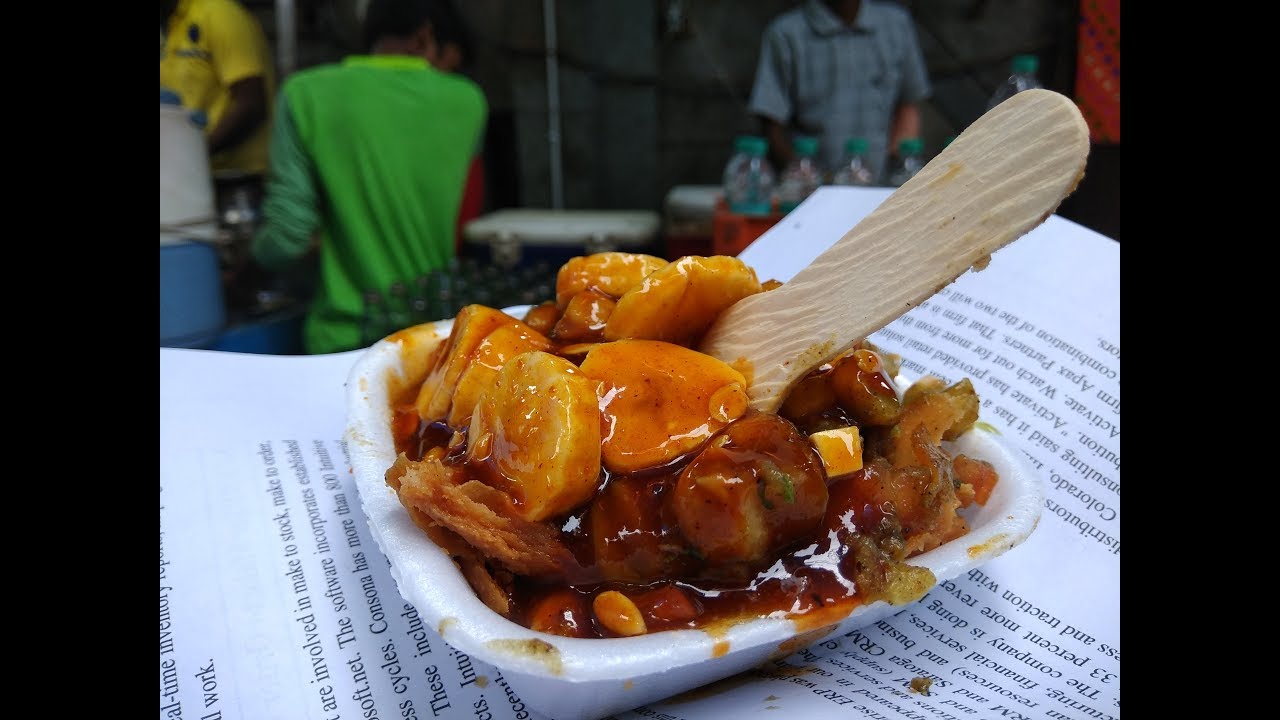 Famous Food in Delhi || Bhola Shankar Kachori Wale || Balushahi ||Hira